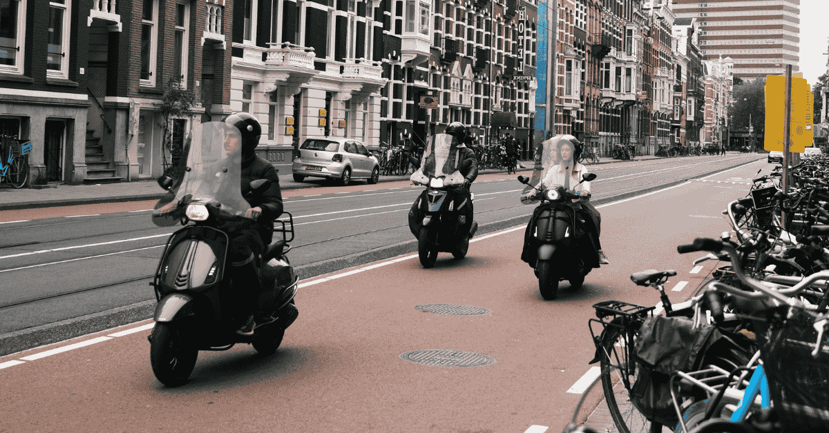 can-you-park-in-a-bicycle-lane